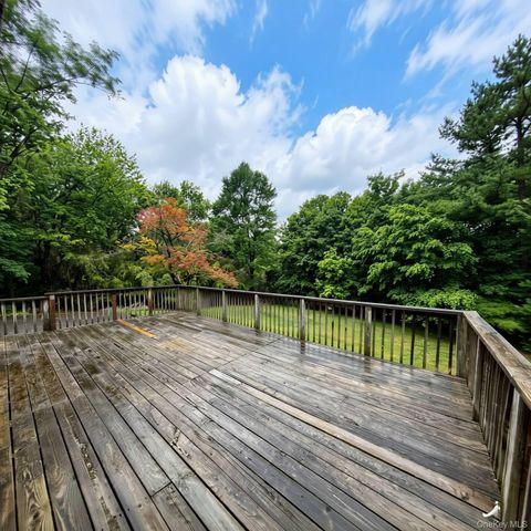76 Arcadian Trail, Monroe, NY 10950