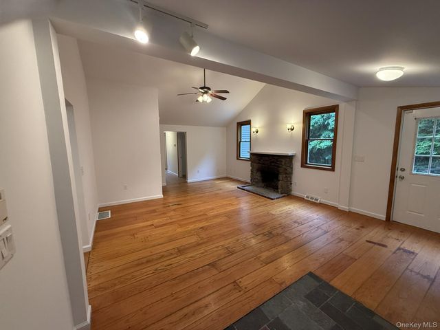 76 Arcadian Trail, Monroe, NY 10950