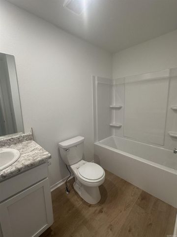 8056 Chesapeake Trail, Bauxite, AR 72011