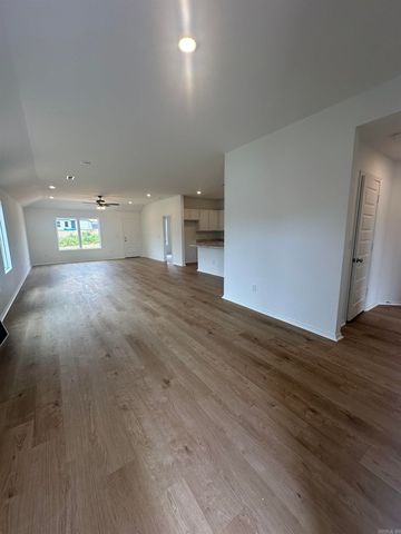 8056 Chesapeake Trail, Bauxite, AR 72011