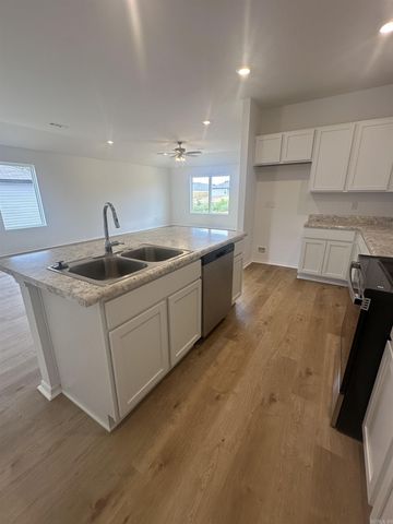 8056 Chesapeake Trail, Bauxite, AR 72011