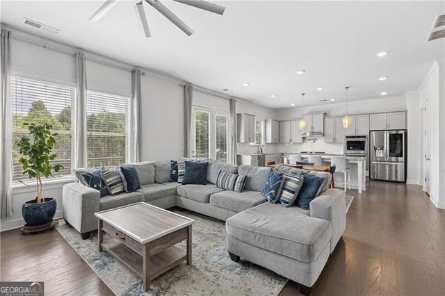 561 Avondale Hills Drive, Decatur, GA 30032