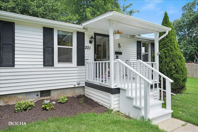 221 Boulevard Street, Sandwich, IL 60548