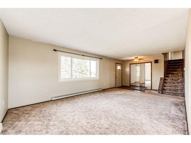 55004 E Bison Dr, Strasburg, CO 80136