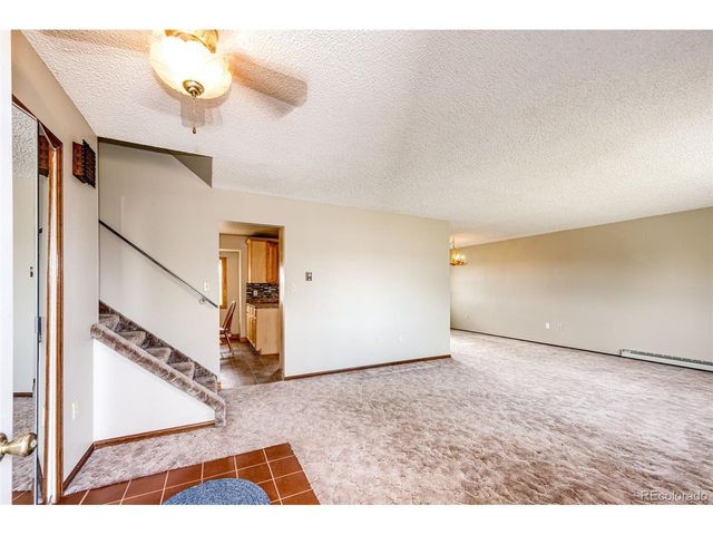 55004 E Bison Dr, Strasburg, CO 80136