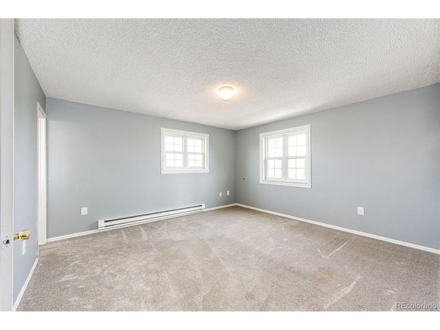 55004 E Bison Dr, Strasburg, CO 80136