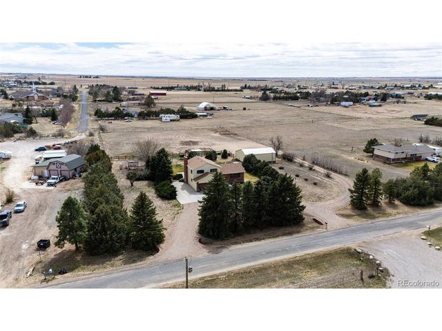 55004 E Bison Dr, Strasburg, CO 80136