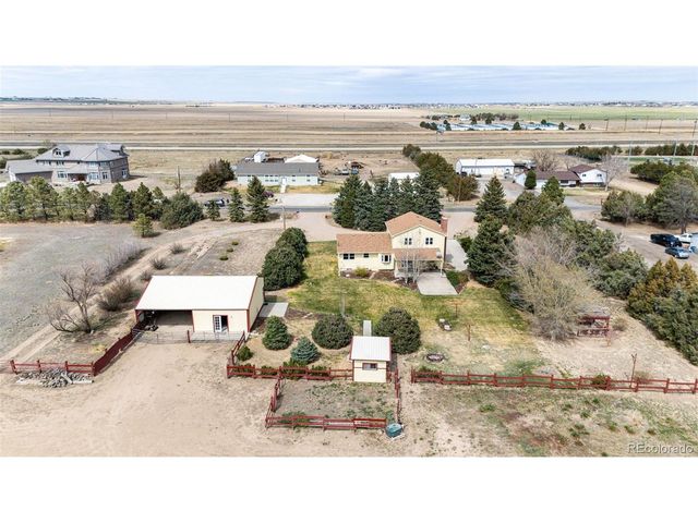 55004 E Bison Dr, Strasburg, CO 80136