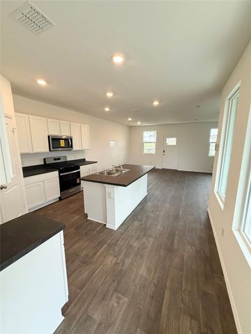 313 Puerto Plata Ave, Bastrop, TX 78602