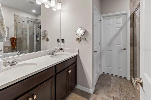 2872 GRAND KEMERTON PLACE, Tampa, FL 33618