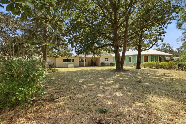 12 SE Waynel Circle, Fort Walton Beach, FL 32548