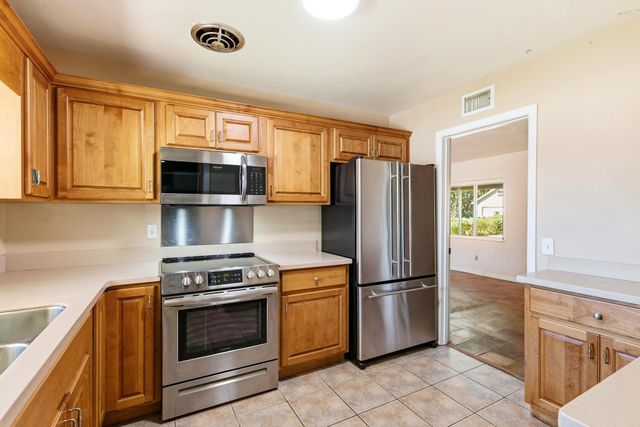 12 SE Waynel Circle, Fort Walton Beach, FL 32548