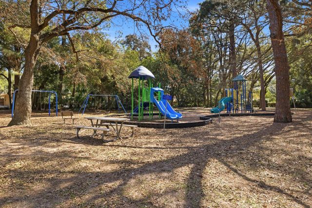 12 SE Waynel Circle, Fort Walton Beach, FL 32548