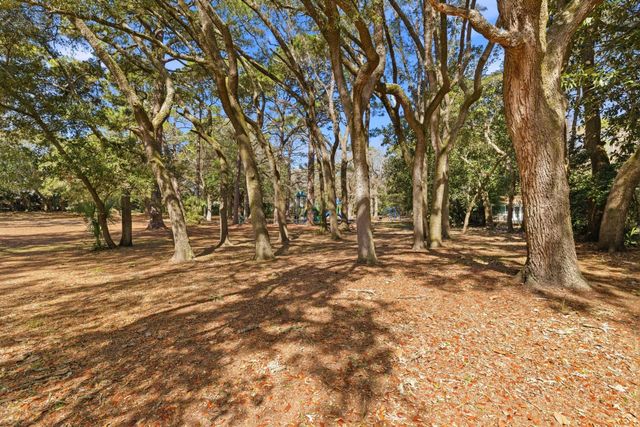 12 SE Waynel Circle, Fort Walton Beach, FL 32548