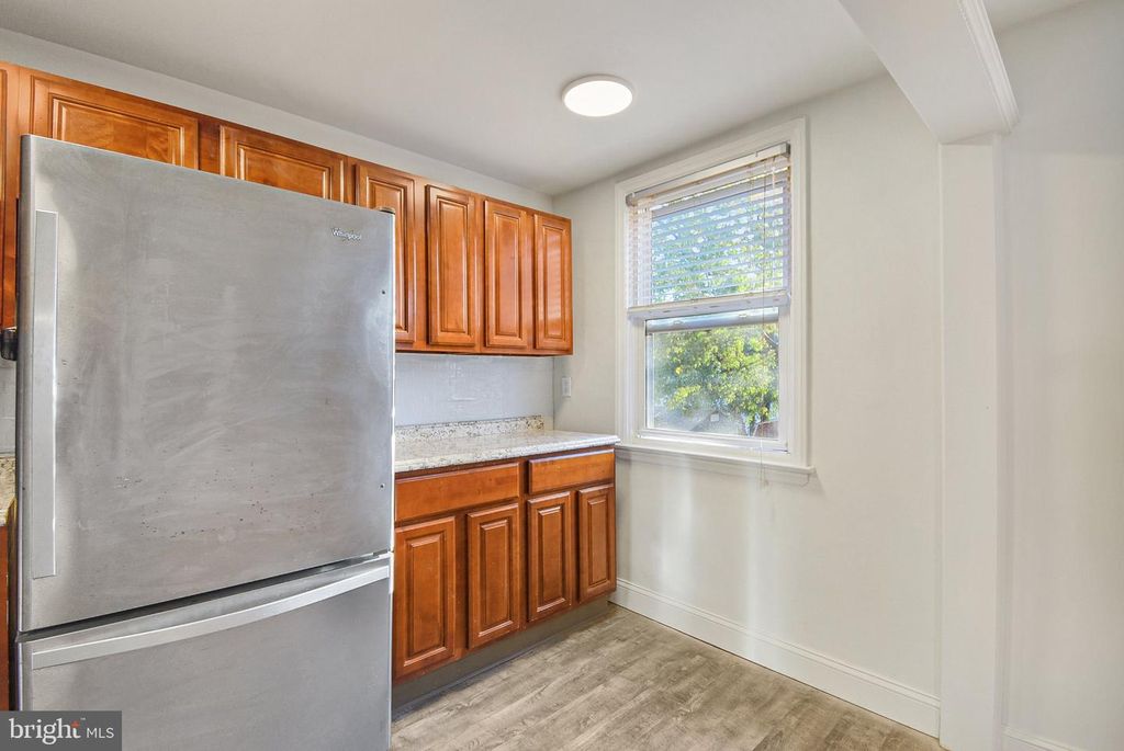 913 MAPLE AVE, GLENOLDEN, PA 19036 — photo 5