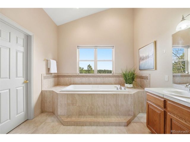 10380 Hodgen Rd, Colorado Springs, CO 80908