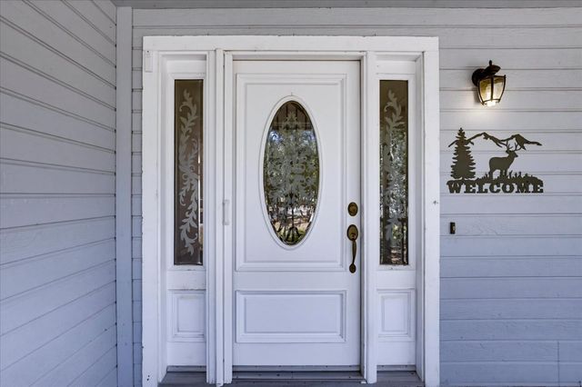 19407 Tiger Tail Rd, Grass Valley, CA 95949