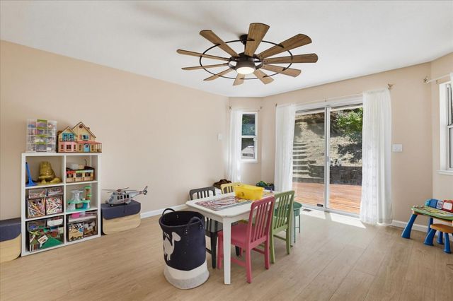 19407 Tiger Tail Rd, Grass Valley, CA 95949