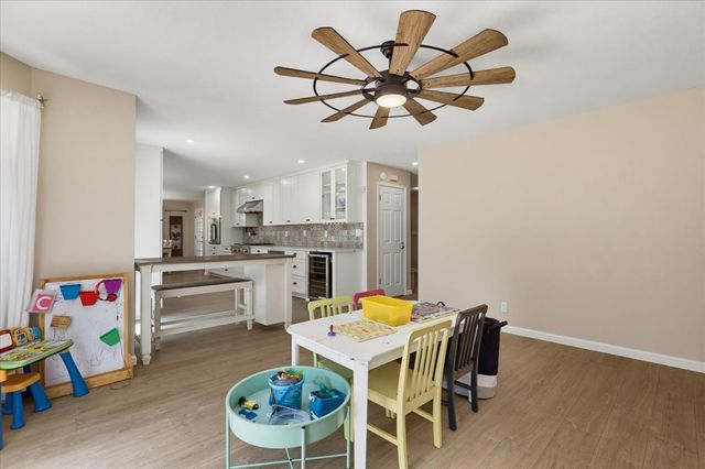 19407 Tiger Tail Rd, Grass Valley, CA 95949