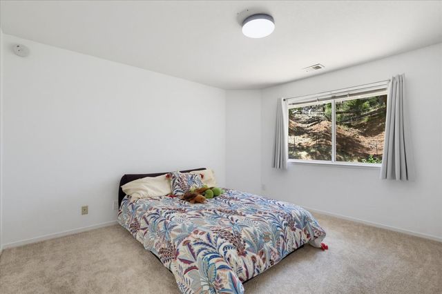 19407 Tiger Tail Rd, Grass Valley, CA 95949