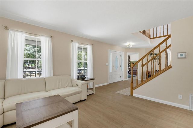 19407 Tiger Tail Rd, Grass Valley, CA 95949