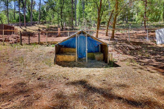 19407 Tiger Tail Rd, Grass Valley, CA 95949