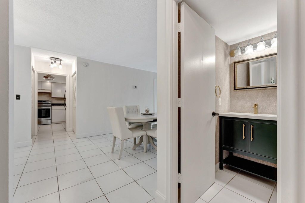 Image 20 of property listing at 3215 S Ocean Boulevard 703, Highland Beach, FL 33487