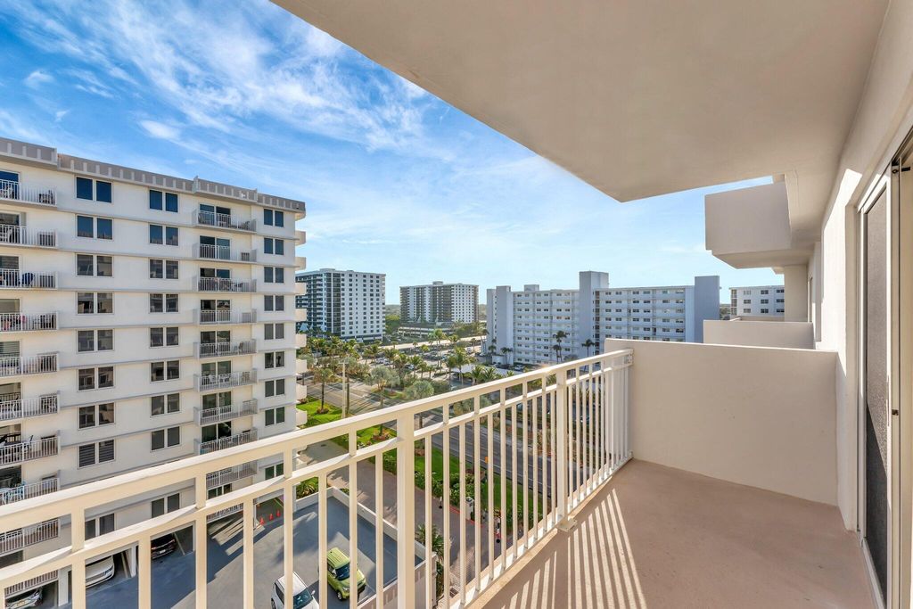 Image 23 of property listing at 3215 S Ocean Boulevard 703, Highland Beach, FL 33487