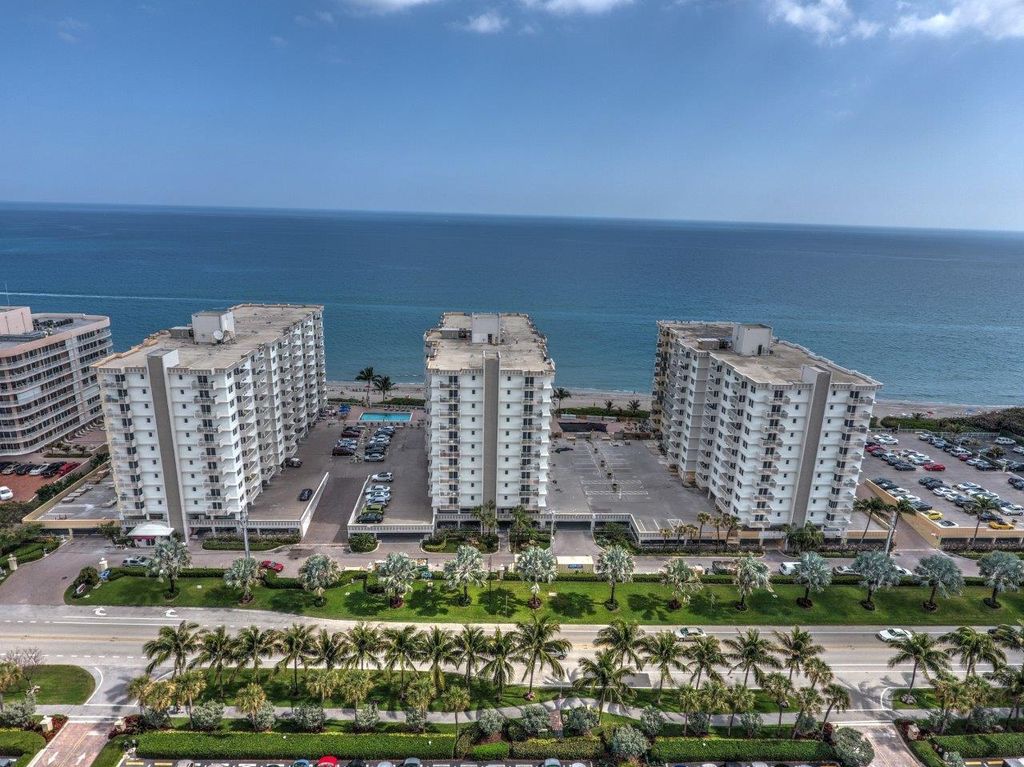 Image 37 of property listing at 3215 S Ocean Boulevard 703, Highland Beach, FL 33487