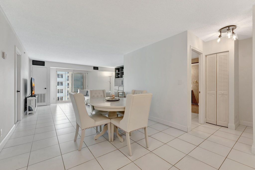 Image 4 of property listing at 3215 S Ocean Boulevard 703, Highland Beach, FL 33487