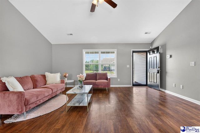 2114 Chatfield Dr, Florence, SC 29505