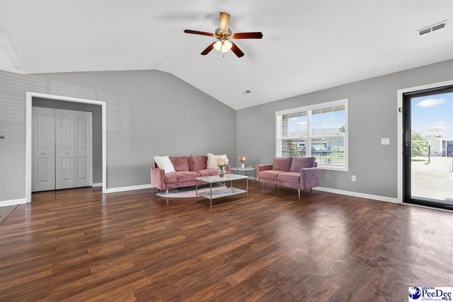 2114 Chatfield Dr, Florence, SC 29505