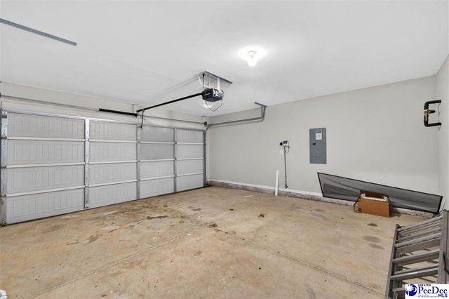 2114 Chatfield Dr, Florence, SC 29505