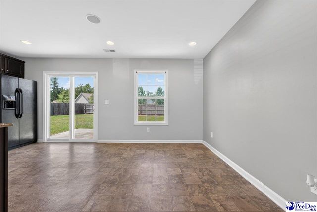 2114 Chatfield Dr, Florence, SC 29505