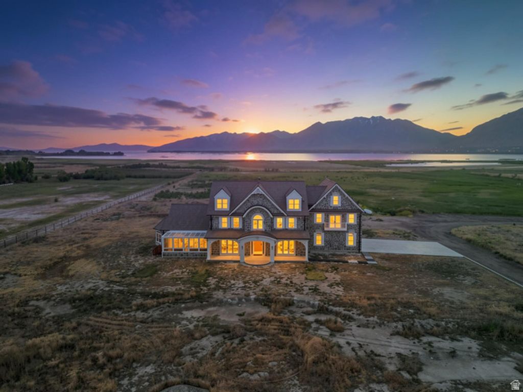 Image 1 of property listing at 2484 W 4000 S, Spanish Fork, UT 84660