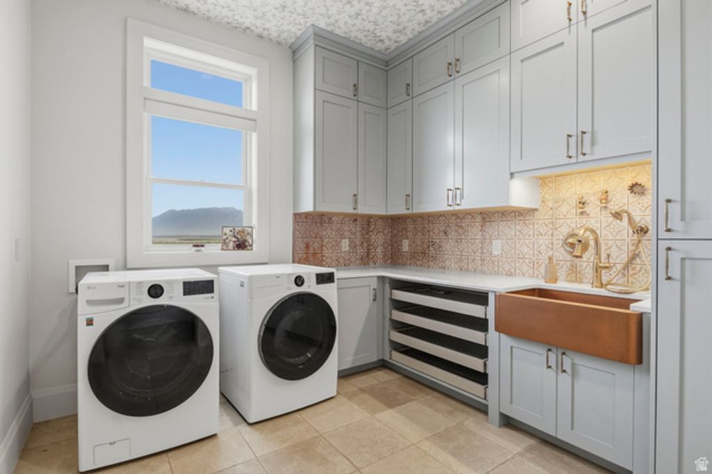 Image 20 of property listing at 2484 W 4000 S, Spanish Fork, UT 84660