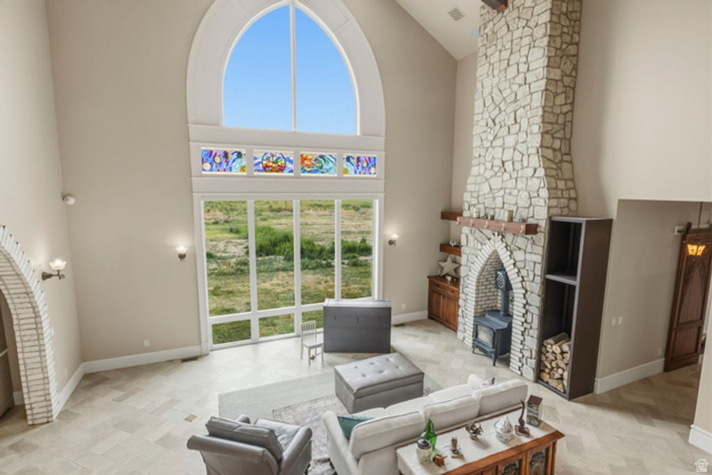 Image 30 of property listing at 2484 W 4000 S, Spanish Fork, UT 84660