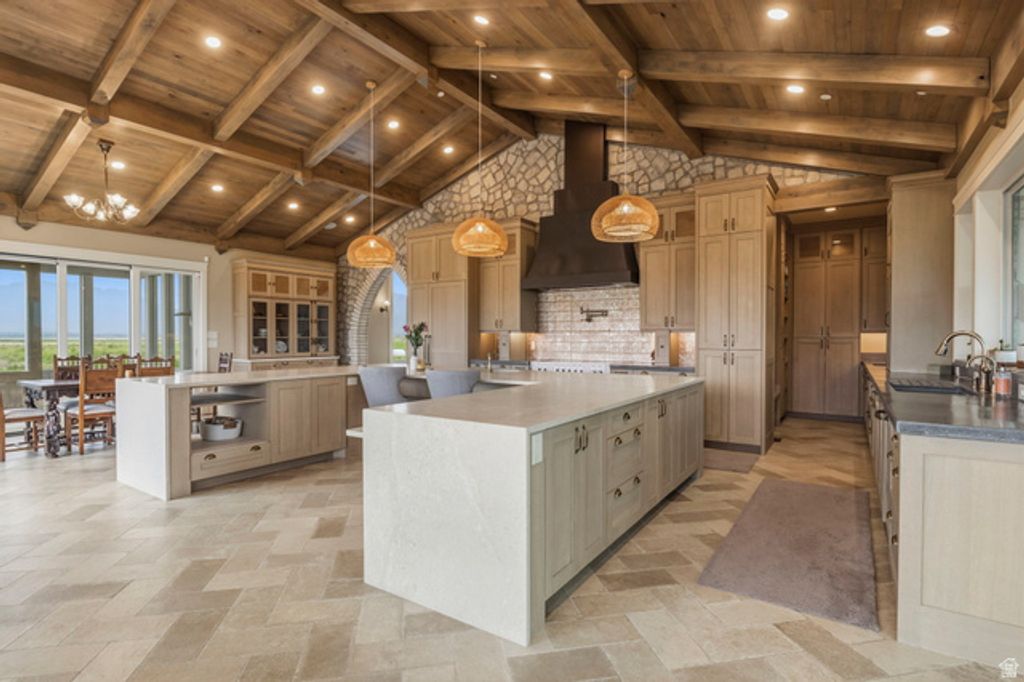 Image 39 of property listing at 2484 W 4000 S, Spanish Fork, UT 84660
