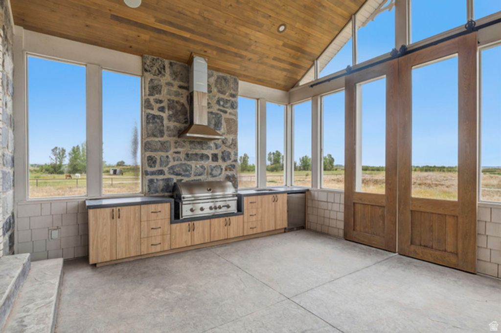 Image 47 of property listing at 2484 W 4000 S, Spanish Fork, UT 84660