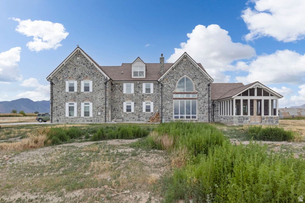 Image 92 of property listing at 2484 W 4000 S, Spanish Fork, UT 84660