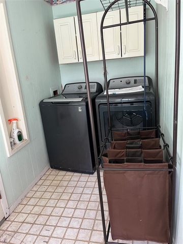 329 N Live Oak St Street N, Blessing, TX 77419