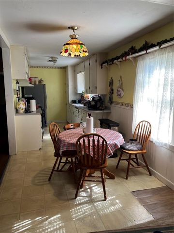 329 N Live Oak St Street N, Blessing, TX 77419