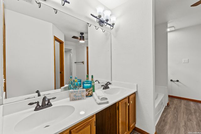 181 Skytrail, New Braunfels, TX 78130