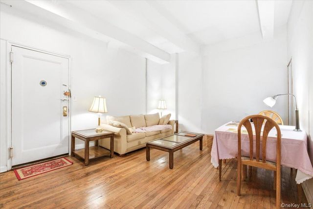 67-30 Dartmouth Street 1K, Forest Hills, NY 11375