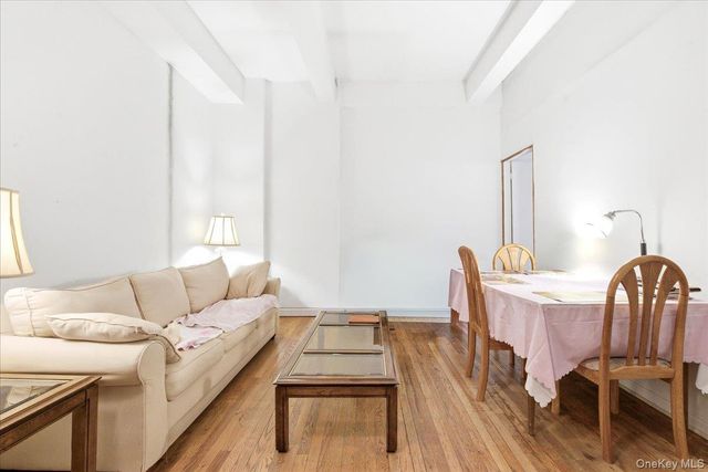 67-30 Dartmouth Street 1K, Forest Hills, NY 11375