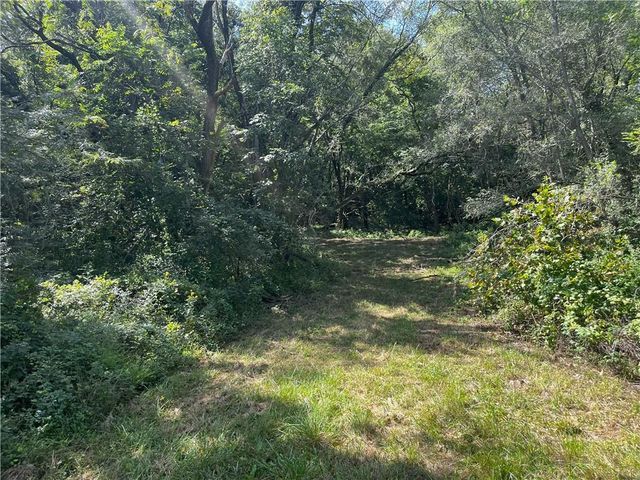 Y Highway, Oregon, MO 64473