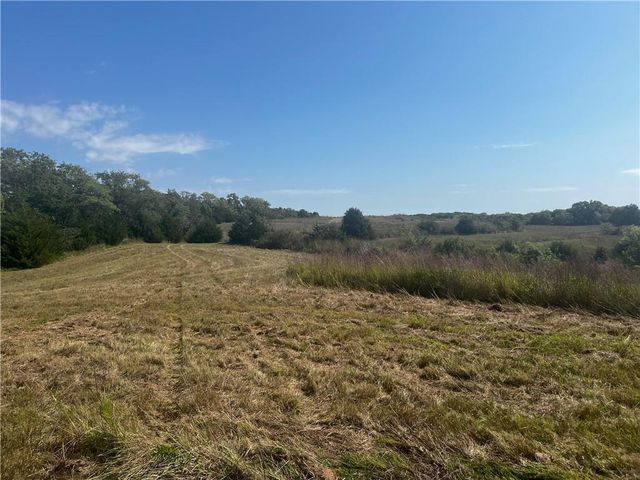 Y Highway, Oregon, MO 64473