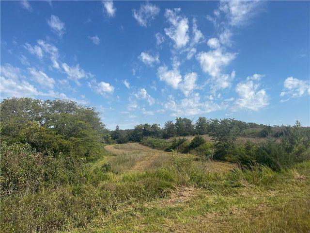 Y Highway, Oregon, MO 64473