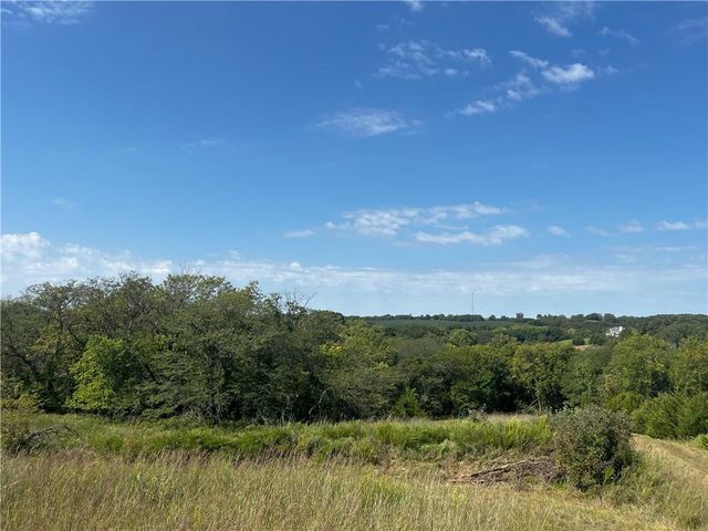 Y Highway, Oregon, MO 64473