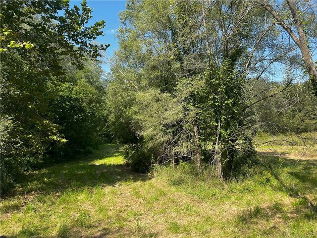 Y Highway, Oregon, MO 64473